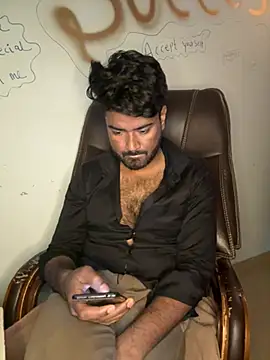 MeekBatgirl's Webcam Show