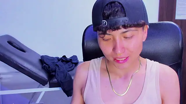 Im_Mathias Adlı Modelin Web Kamerası Şovu