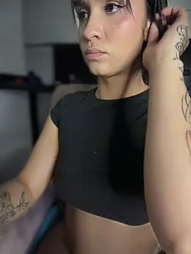 Онлайн чат XXX Isabella-Teen