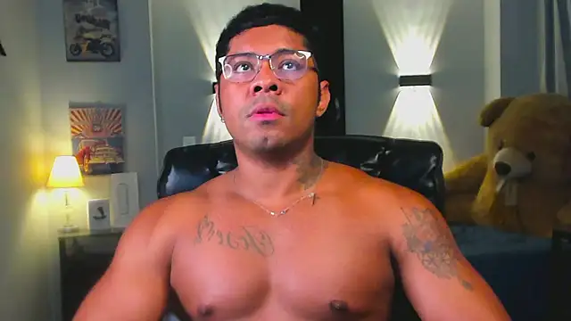 عرض كام LEONHDZ