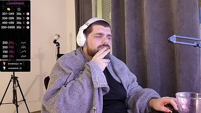 Онлайн чат XXX KingMarti