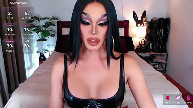 xQueenElektrax – Naživo XXX chat