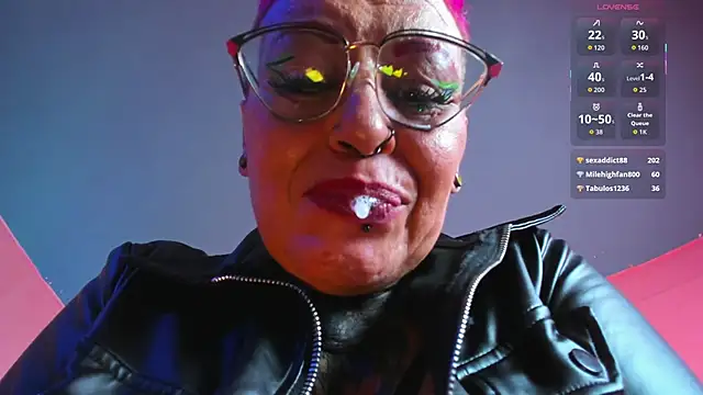 MATURE_HARDCORE – Kamerová šou