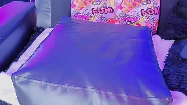 nova_salvatore webcam show