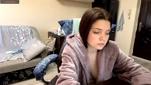 XXX chat uživo modela RiaDendy