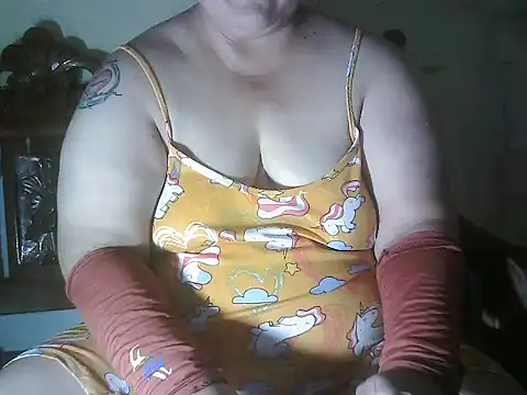 bigmommaxxx81: онлайн-секс-чат