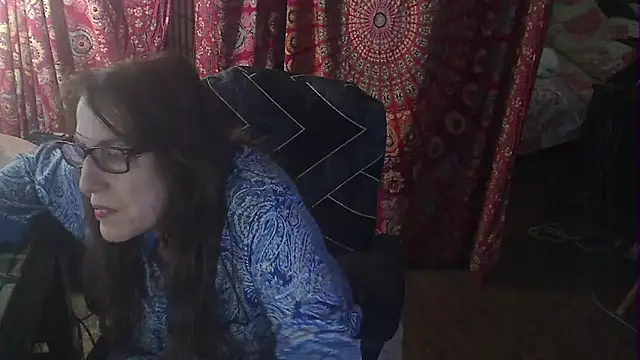 Ireallysquirt 现场XXX聊天