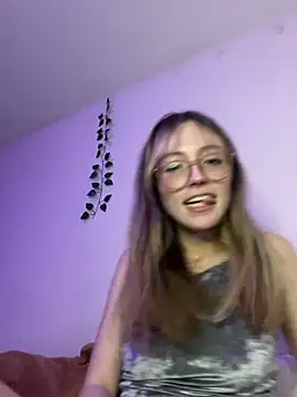 Chatroom XXX en direct de ReenKitty