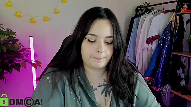 Chat +18 de Mia_R0ss ao vivo