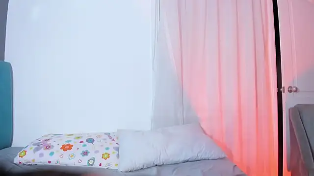 Chatroom XXX en direct de KamileBlake