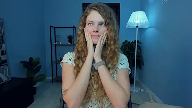 RayaNenlia: απευθείας συνομιλία ΧΧΧ