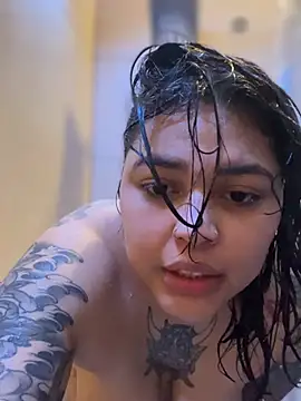 Chatroom XXX en direct de miacanela_xo