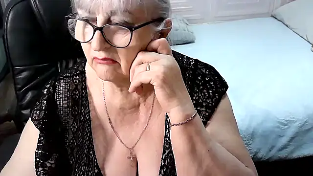 LolkaAlyssのウェブカメラショー