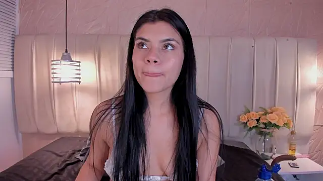 avy_st élő XXX-chatje