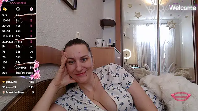 Yevgeshka-Milashka's Live XXX Chat