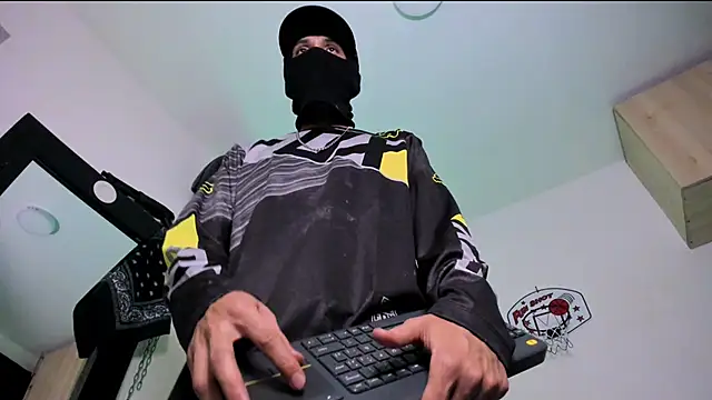 Samuel_Suarez Live XXX-Chat