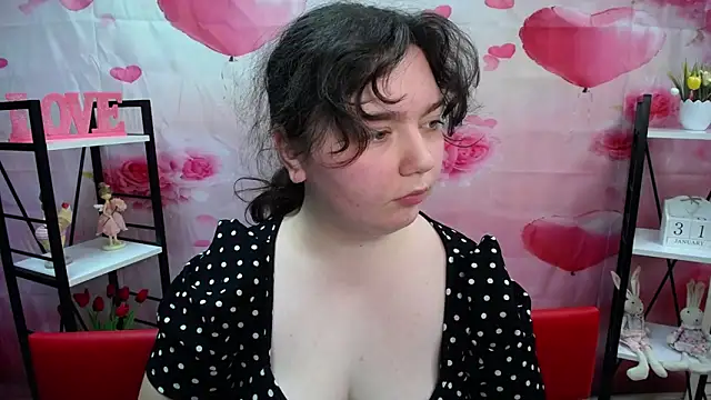 NeonilaLisovaのライブXXXチャット