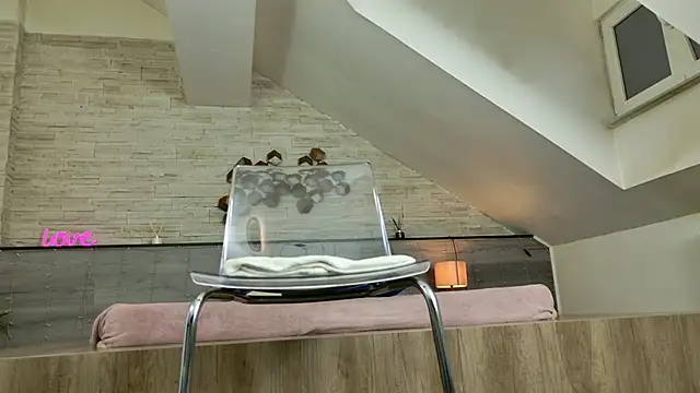 hornyb33_のライブXXXチャット