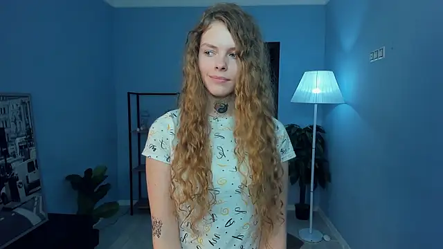 RayaNenlia Adlı Modelin Canlı XXX Sohbeti