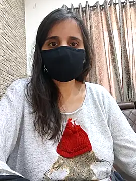 Онлайн чат XXX tinaarora