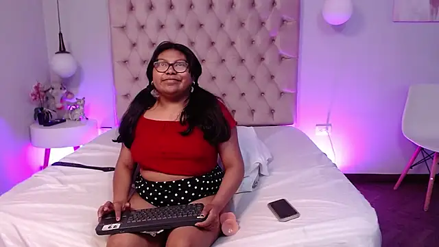 دردشة Kiri_Black_ الجنسية المباشرة