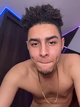 Chat XXX en directo de bigryann23