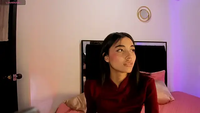 lilithTeen1_: онлайн-секс-чат