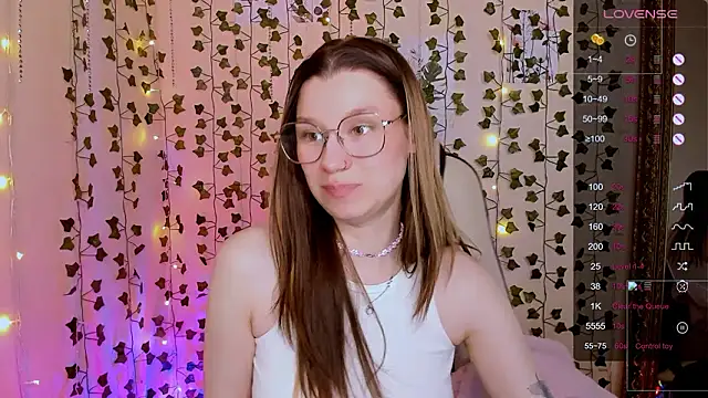 LinaBlossom_: онлайн-секс-чат