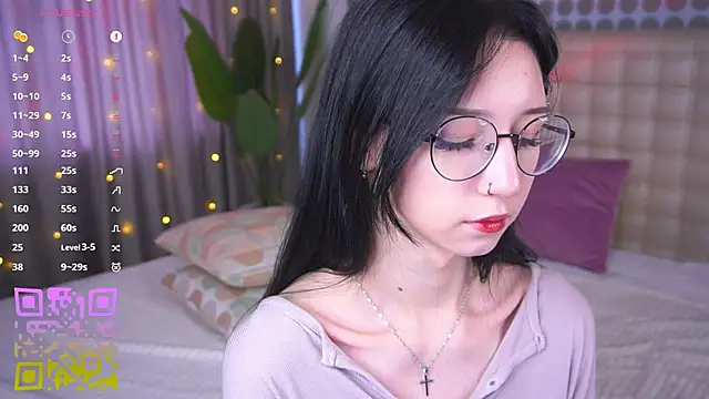 DeliaLoma: онлайн-секс-чат