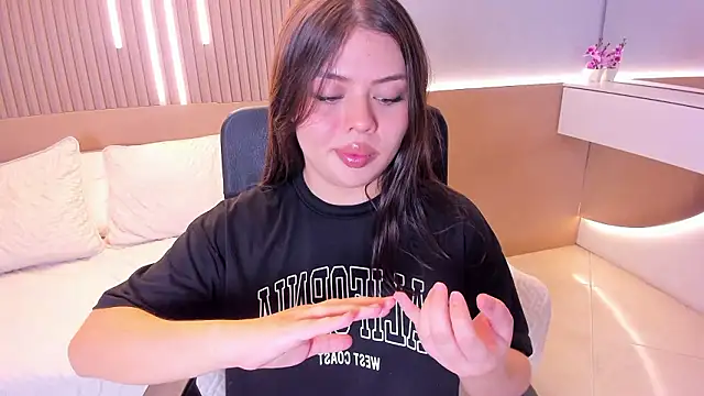 Sexy_paradise18_ Live XXX-Chat