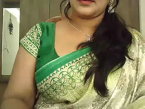 Spandana_Sweety Adlı Modelin Canlı XXX Sohbeti