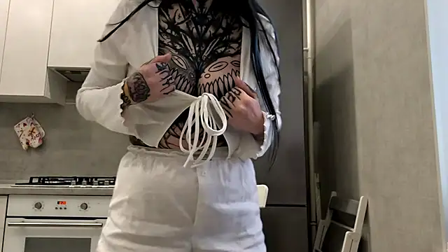 HighelikeGirl Adlı Modelin Canlı XXX Sohbeti