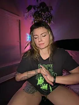 MarlaFknSinger Adlı Modelin Canlı XXX Sohbeti