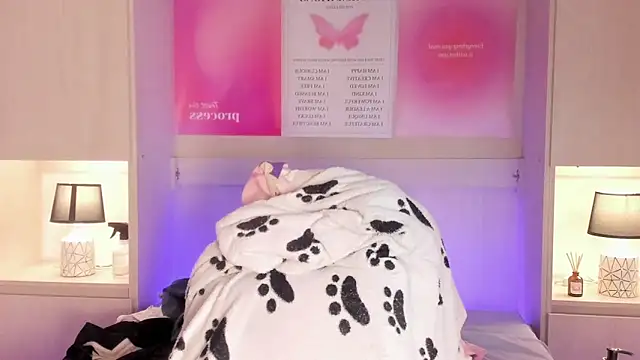 Онлайн чат XXX LexxaQueen