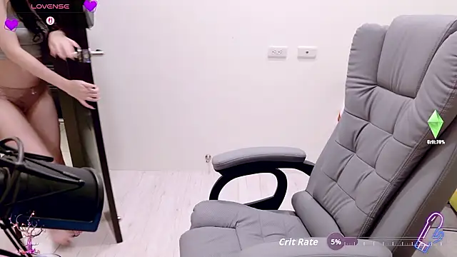 Khaleesi_ying_ 网络视讯表演