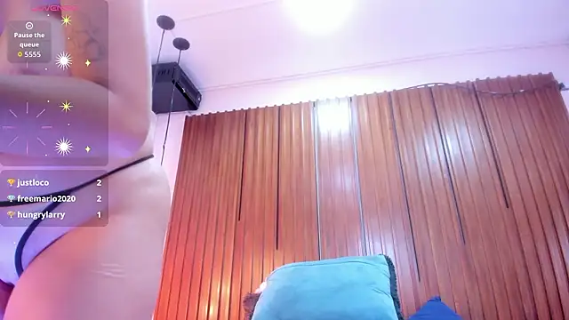 Arianaa_Gray élő XXX-chatje