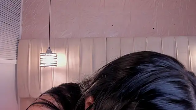 avy_st Adlı Modelin Canlı XXX Sohbeti