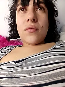 Hellen_dumont: онлайн-секс-чат