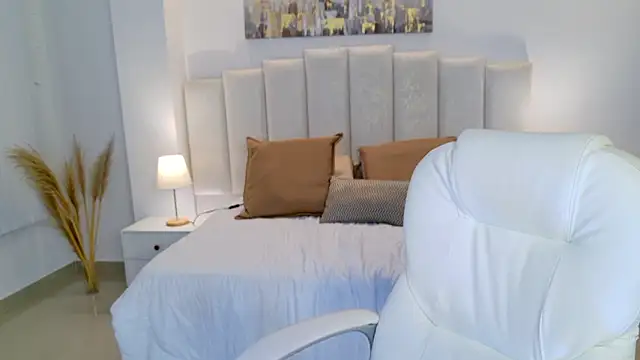 دردشة Saskia_litt الجنسية المباشرة