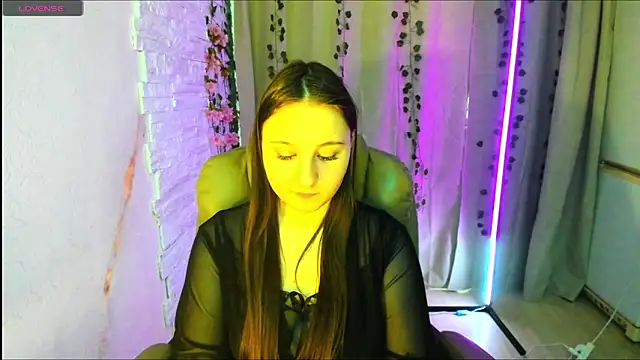 EvaxCharm élő XXX-chatje