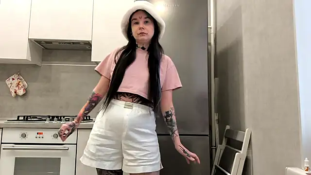 Chatroom XXX en direct de HighelikeGirl