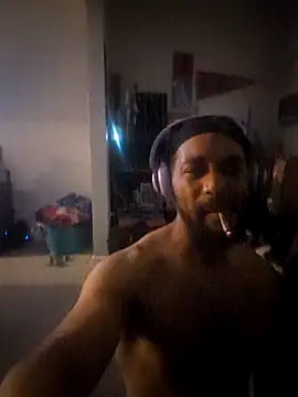 TheGoldenBoldy321 Webcam-Show