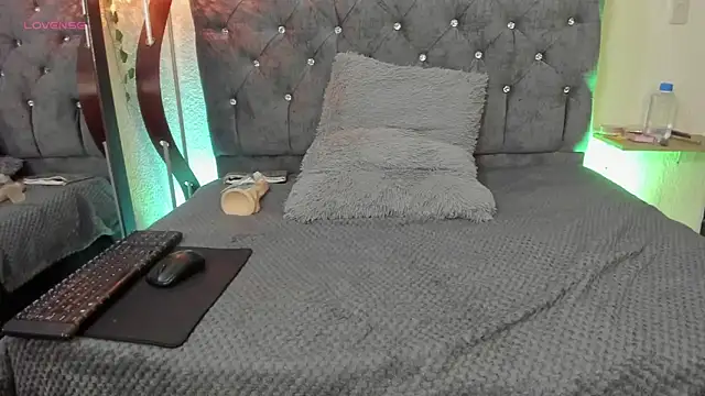 daenerys_11のライブXXXチャット