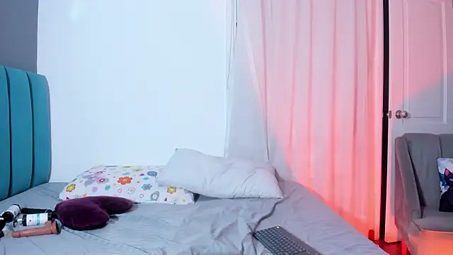 XXX chat uživo modela KamileBlake