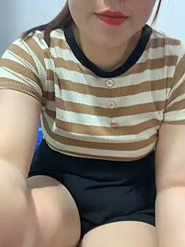 Baby-lovely69 网络视讯表演