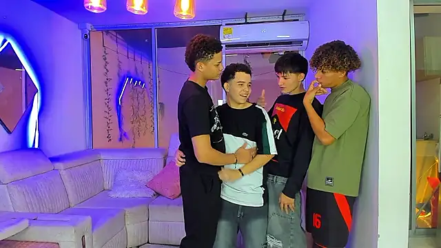 Chat XXX en directo de Houseofwarrios