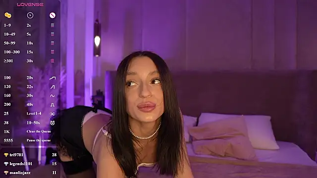 AdoraCortes Chat XXX live