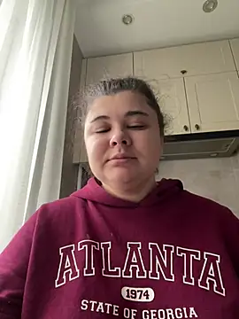 Онлайн чат XXX AliceCurlyX