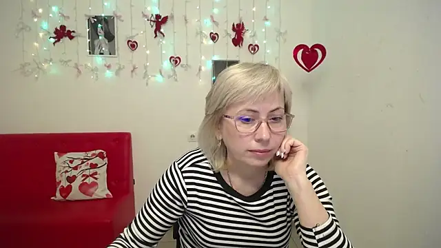 Онлайн чат XXX LaurenWishy