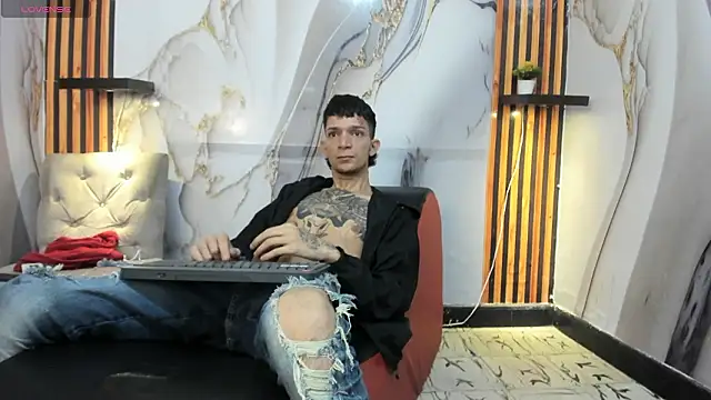 Straight_Guy22のライブXXXチャット